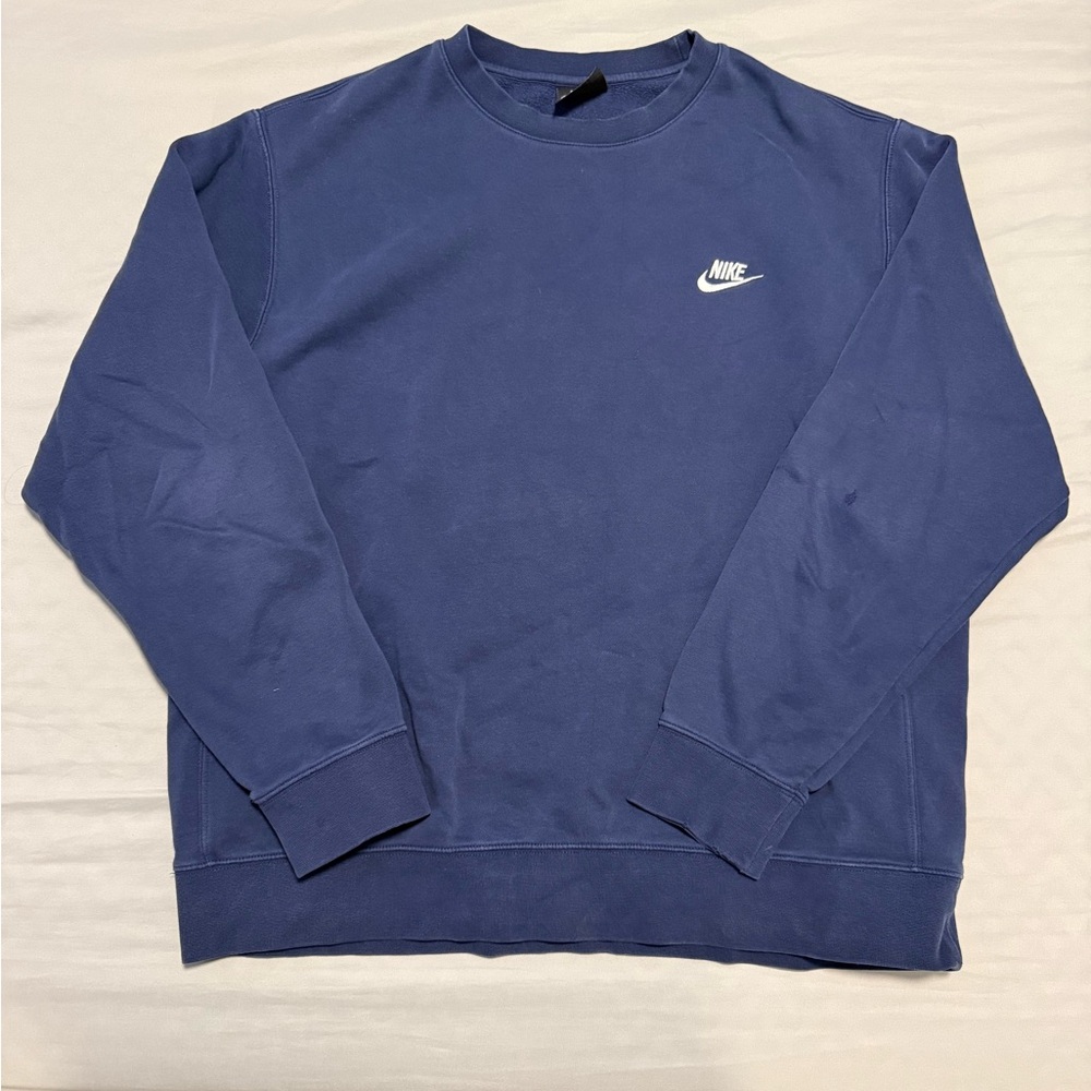 Nike Men's Crewneck in Deep Blue